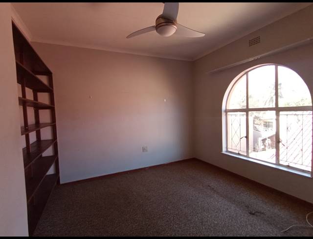 3 BEDROOM TOWNHOUSE FOR SALE IN THREE RIVERS PROPER